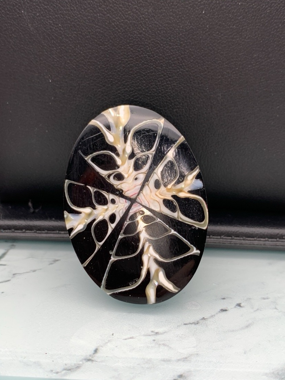 Vintage chunky Black Resin ring with spiderweb Shell inlay size 8